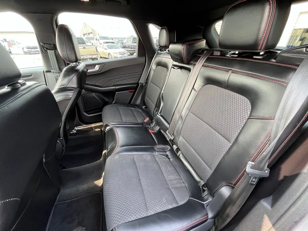Used 2024 Silver Ford ST-Line Elite image 14