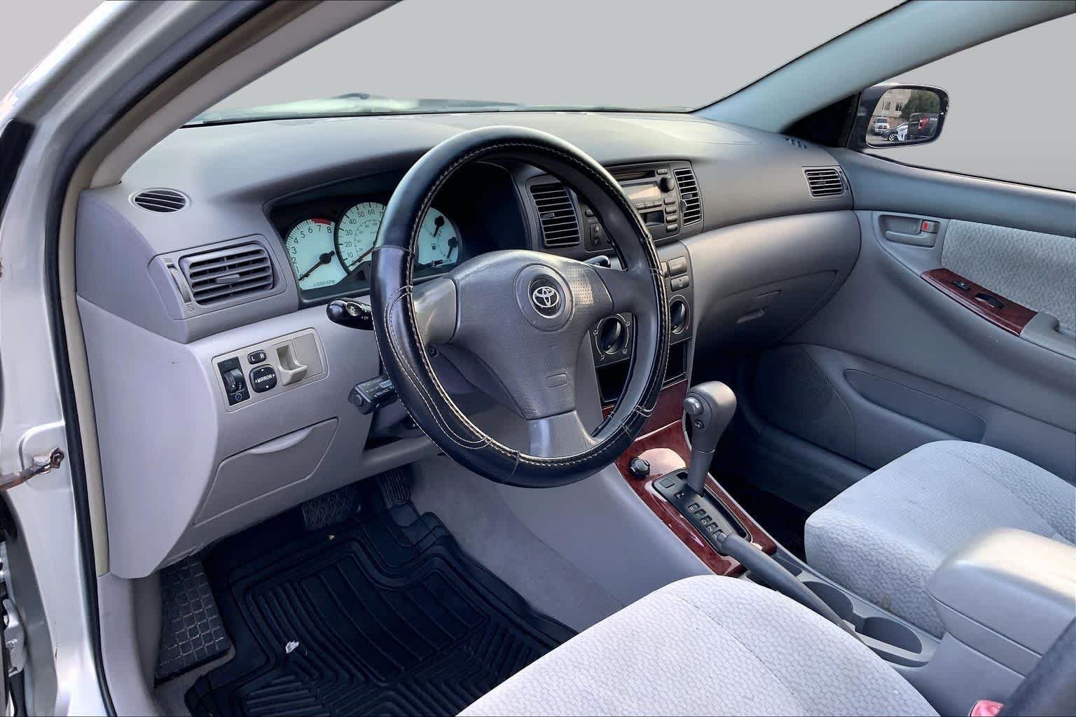 Used 2003 Lunar Mist Metallic Toyota LE image 14