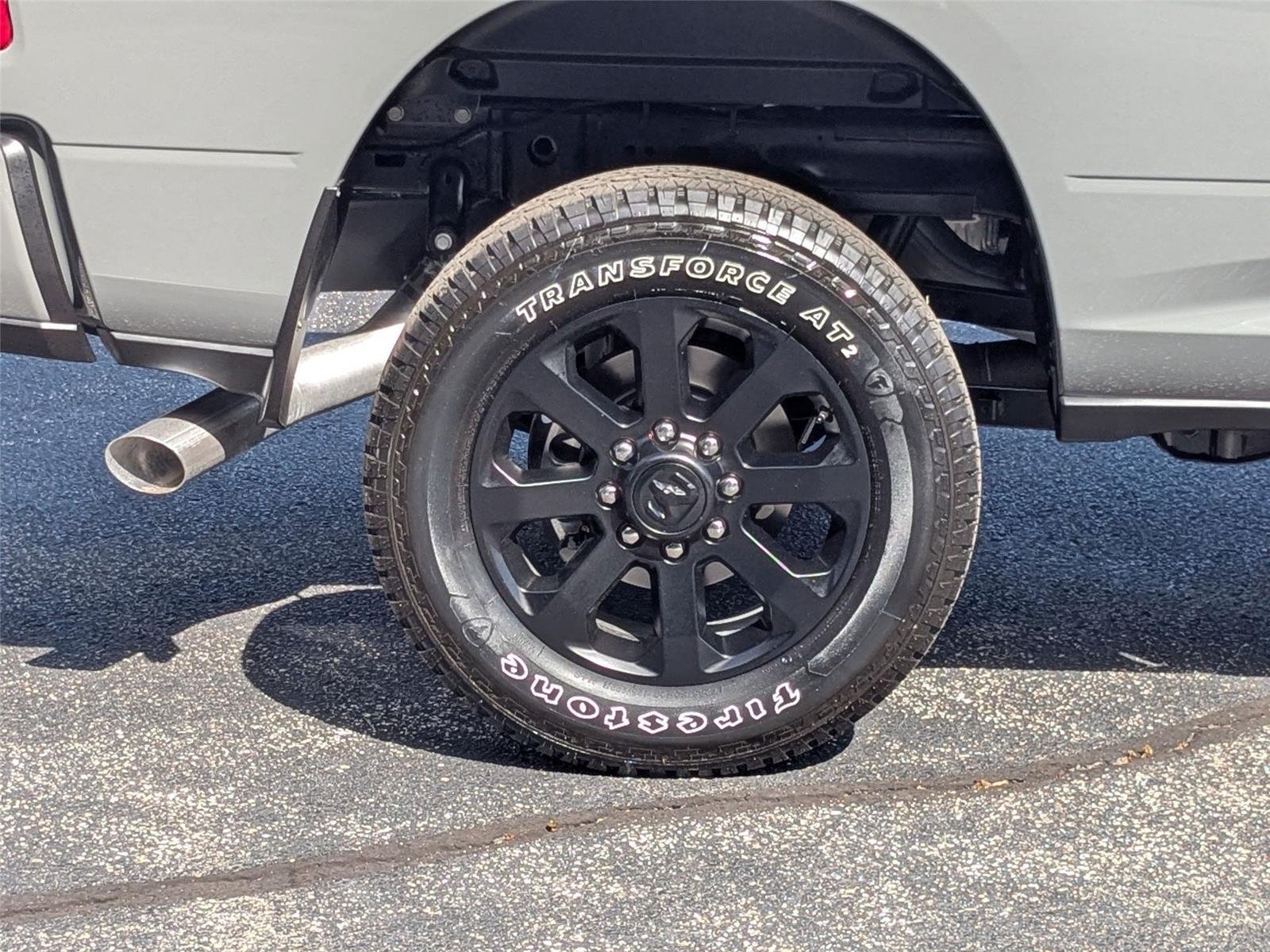 New 2026 Ceramic Gray Clear-Coat Exterior Paint RAM Laramie image 11