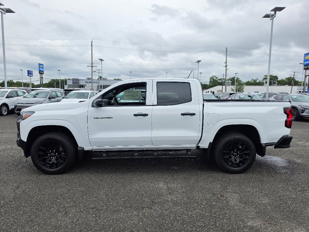 New 2026 Summit White Chevrolet Work Truck image 9