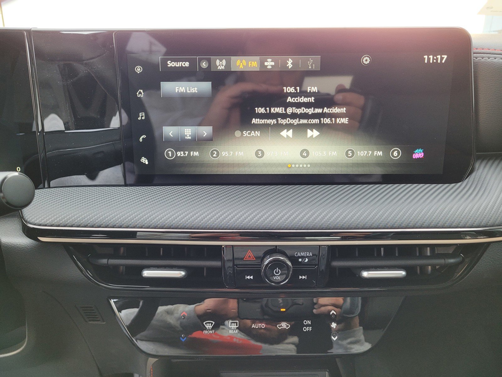 2025 Nissan Kicks SR - Photo 10