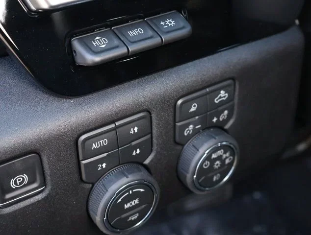 2026 Chevrolet Silverado 2500 HD High Country - Photo 13