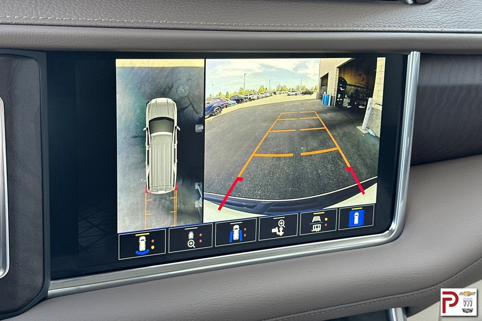 Used 2024 White GMC Denali image 24