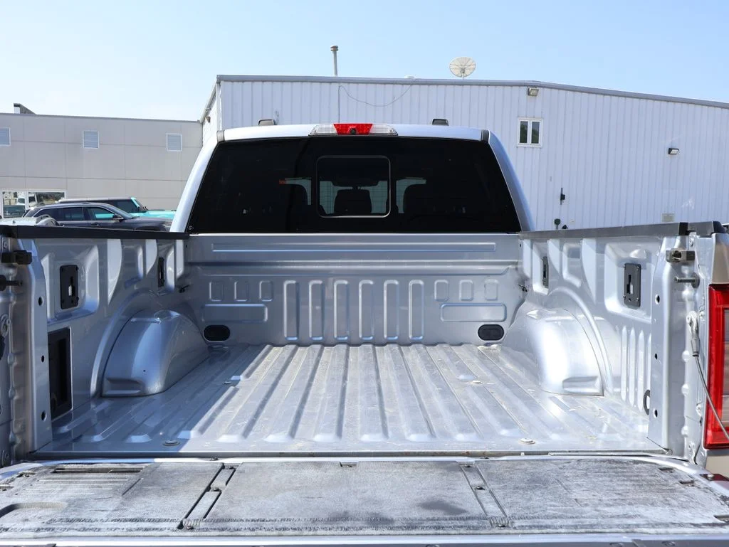 Used 2022 Silver Ford Lariat image 13