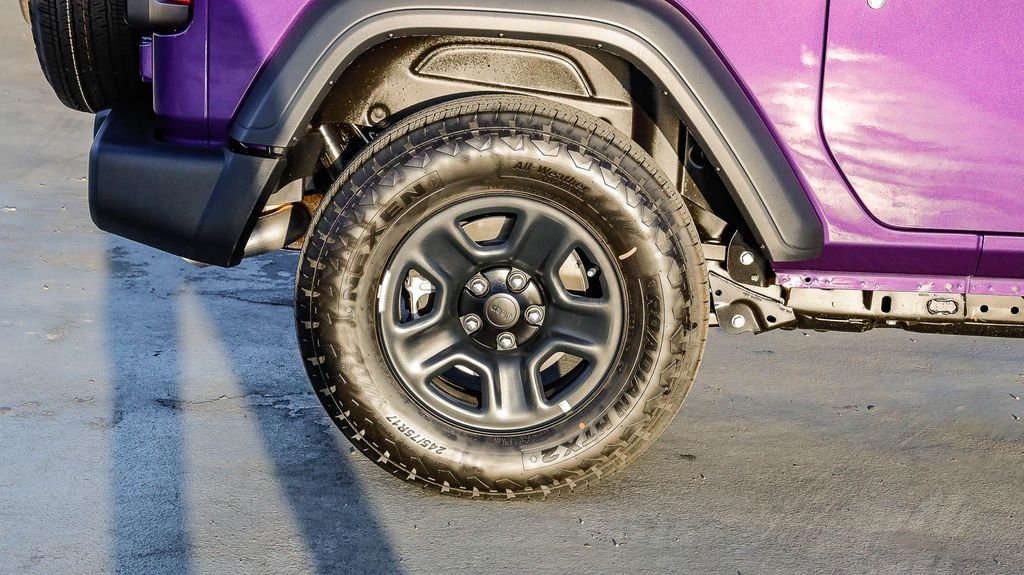 New 2026 Reign Jeep Sport image 12