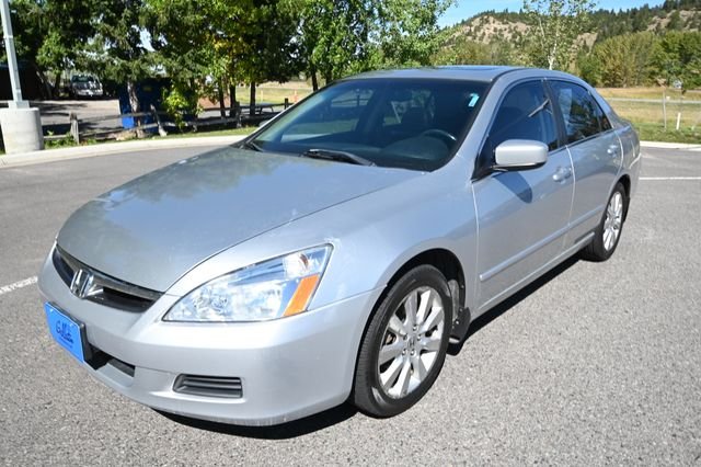 Used 2007 Silver Honda EX-L image 17