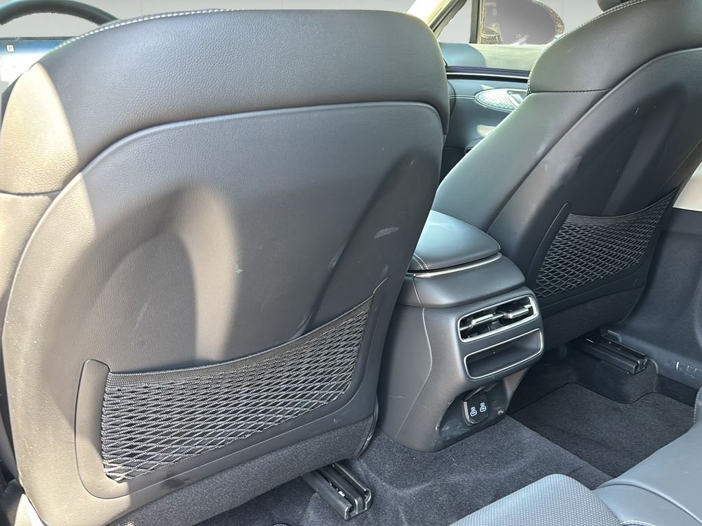 2026 GENESIS GV70 - Photo 17