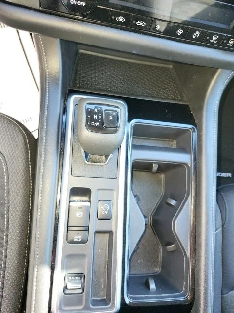 2025 Nissan Pathfinder SV - Photo 26