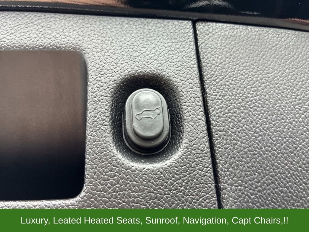Used 2019 Black GMC Denali image 13