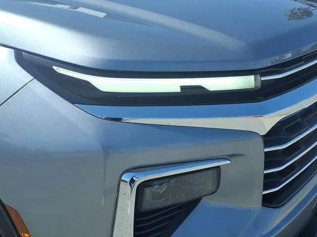 Used 2025 Sterling Gray Metallic Chevrolet LT image 2