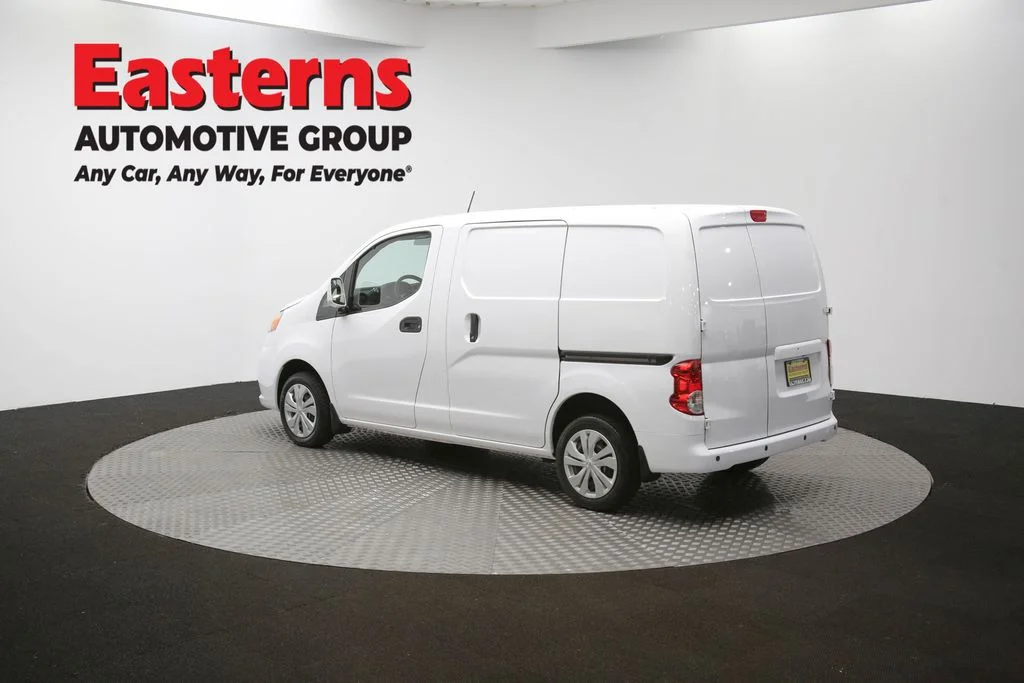 Used 2021 White Nissan SV image 62