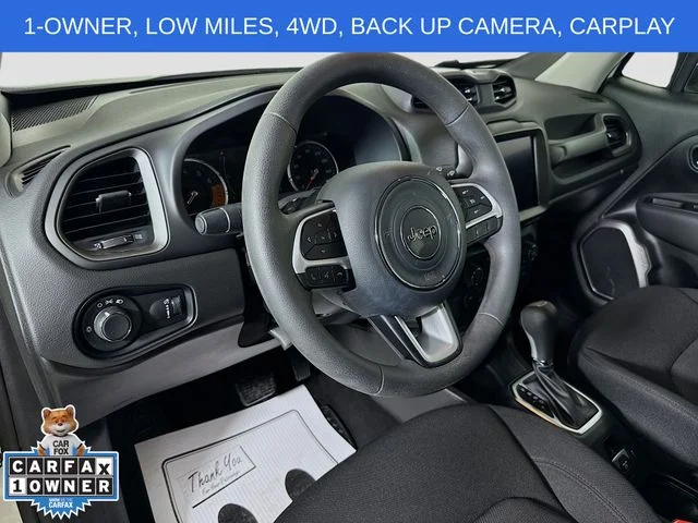 Used 2023 White Jeep Latitude image 9