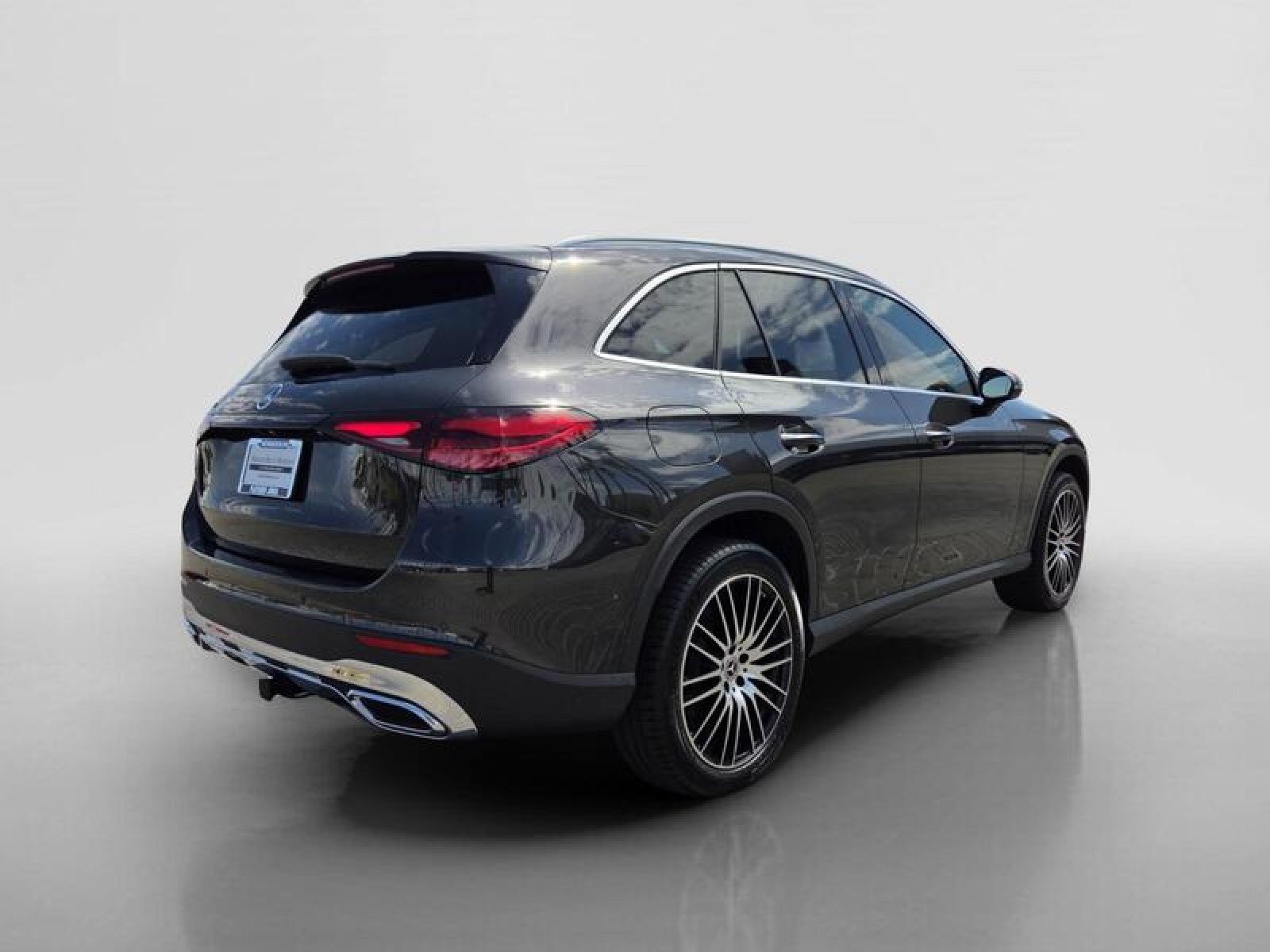 Certified Used 2026 Graphite Grey Metallic Mercedes-Benz GLC 300 image 5