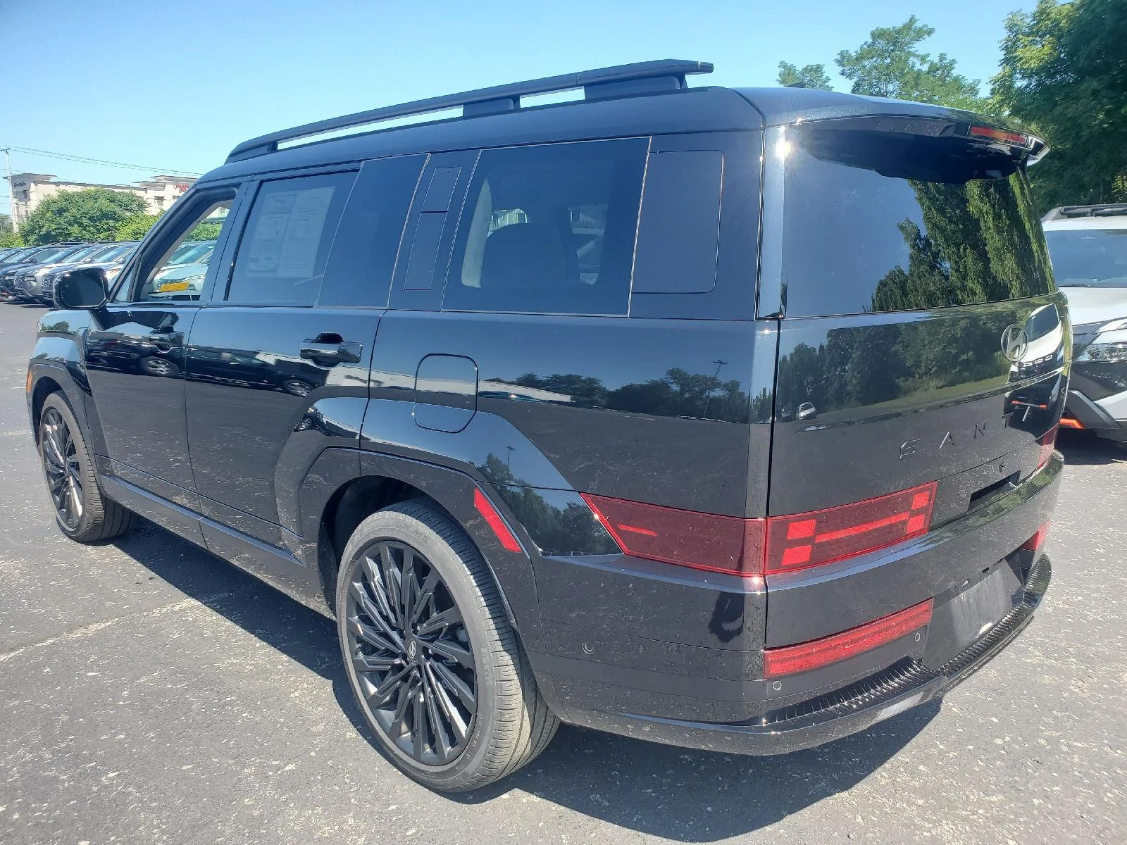 Used 2024 Phantom Black Hyundai Calligraphy image 3