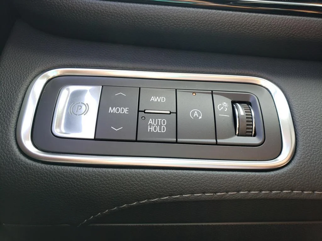 New 2026 Summit White Buick Preferred image 20