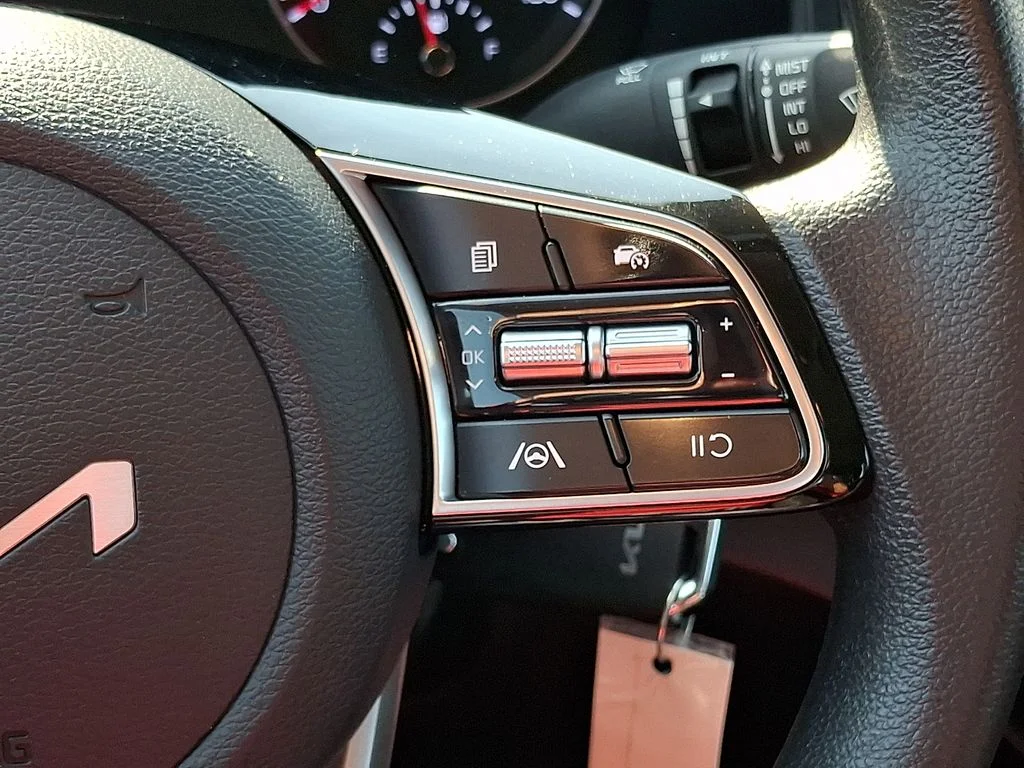 Used 2024 Currant Red Kia LXS image 22