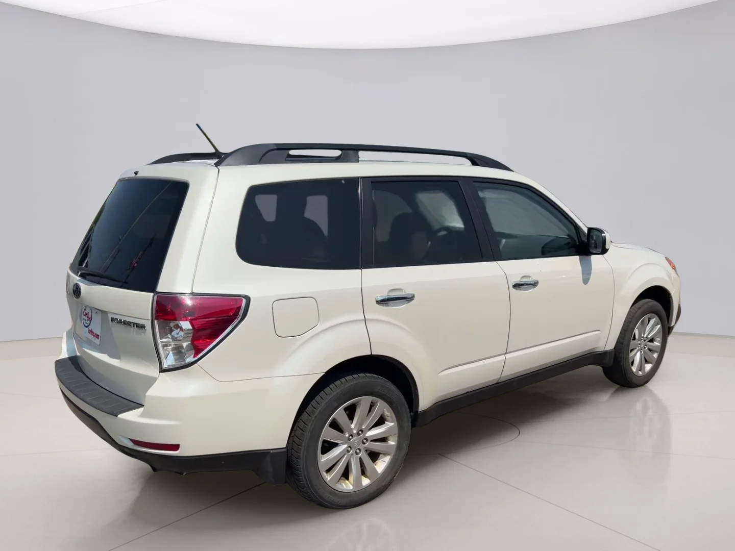 Used 2011 Blue Subaru  image 5