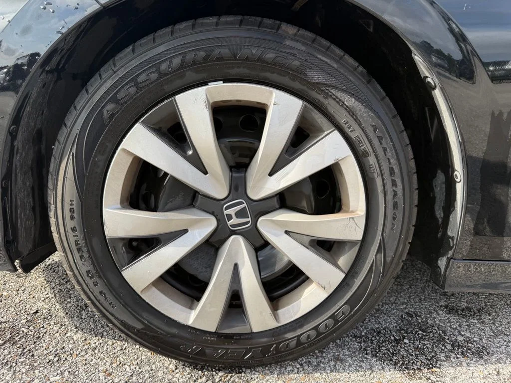 Used 2025 Black Honda LX image 23