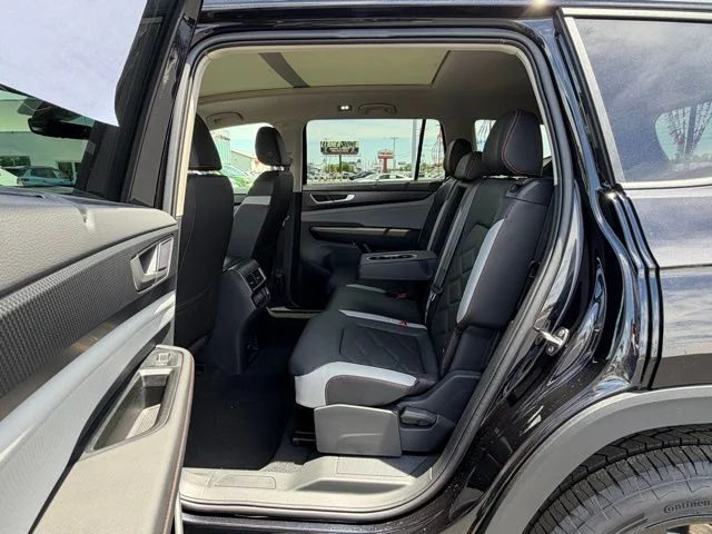 New 2026 Black Volkswagen 2.0T Peak Edition image 9