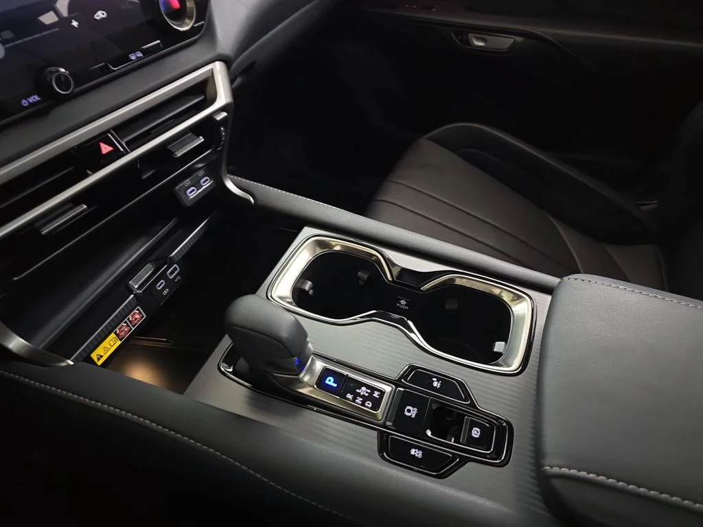 Used 2023 COPPER CREST Lexus 500h F SPORT Performance image 26