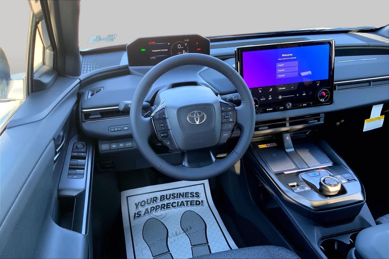 2026 Toyota bZ XLE - Photo 8