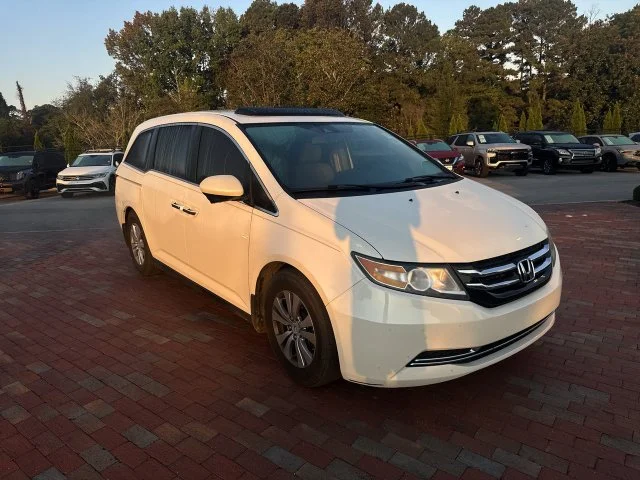 Used 2014 White Honda EX-L image 23