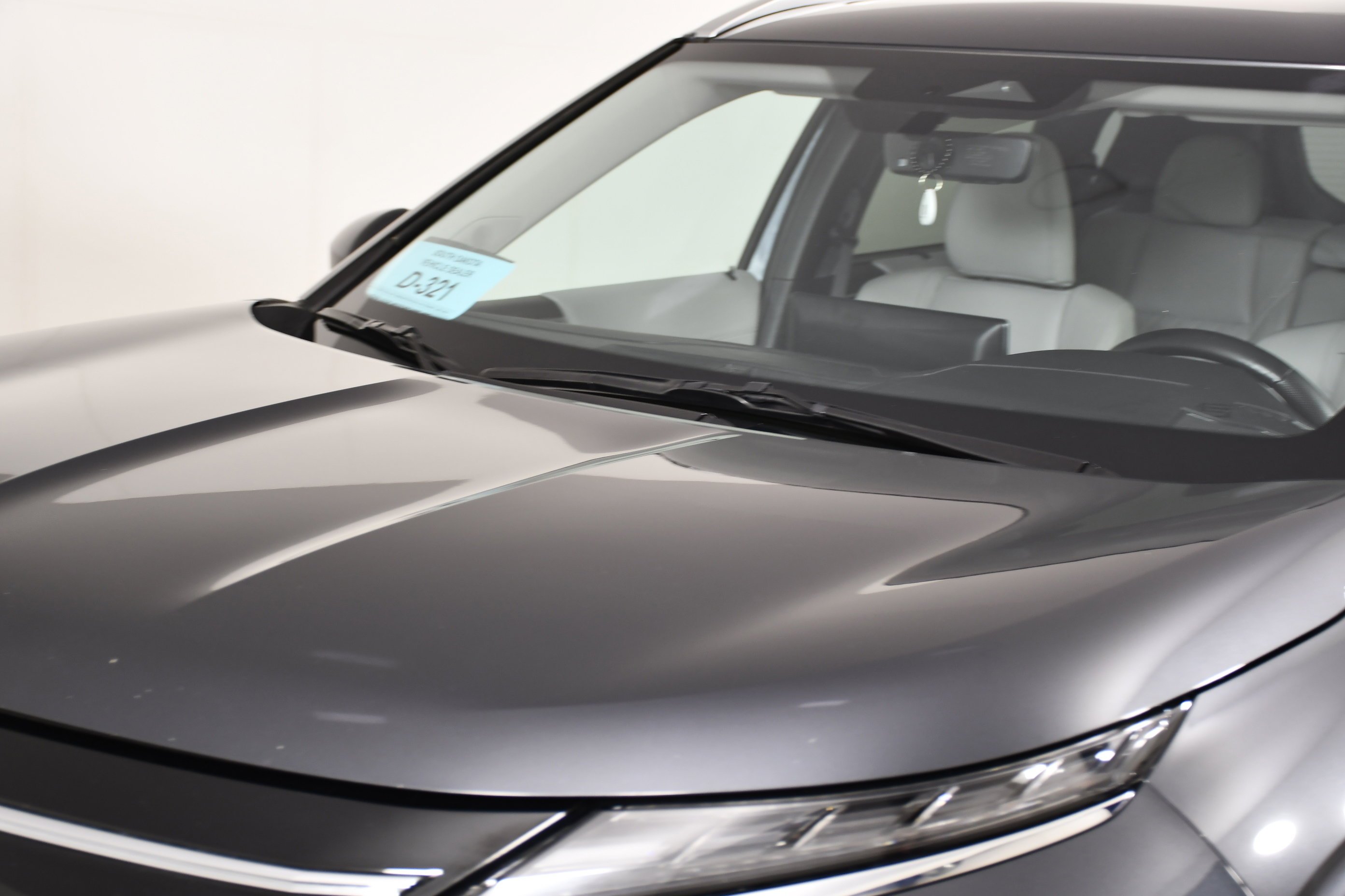 Certified Used 2025 Gray Mitsubishi SEL image 12
