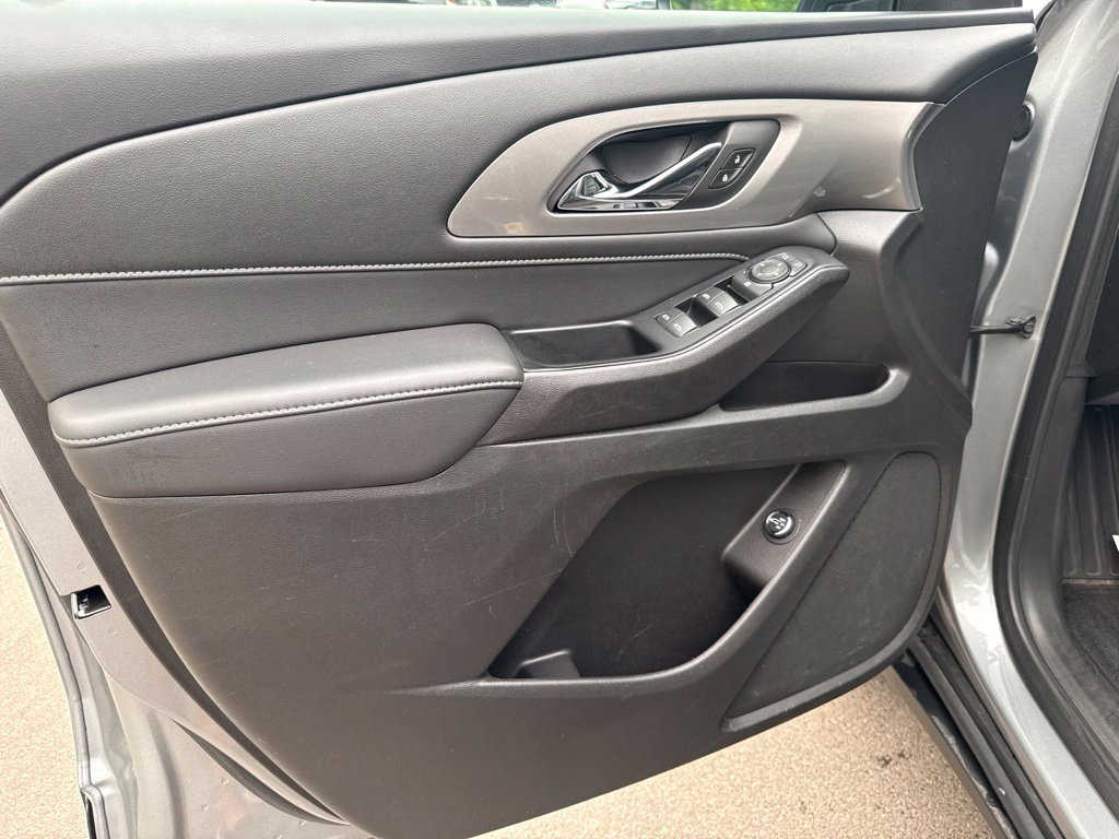 Used 2023 Gray Chevrolet LT Leather image 22