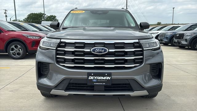 New 2026 Carbonized Gray Metallic Ford Active image 4