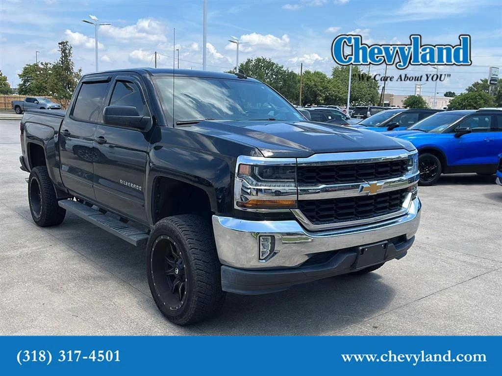 2018 Chevrolet Silverado 1500 LT Crew Cab Short Box's photo