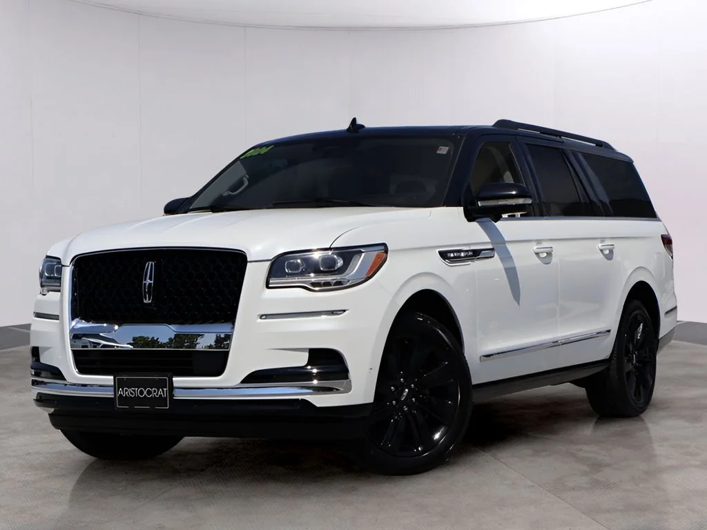 Used 2024 White Metallic Lincoln Black Label image 1