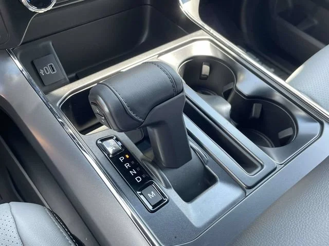 New 2026 Carbonized Gray Metallic Ford XLT image 36