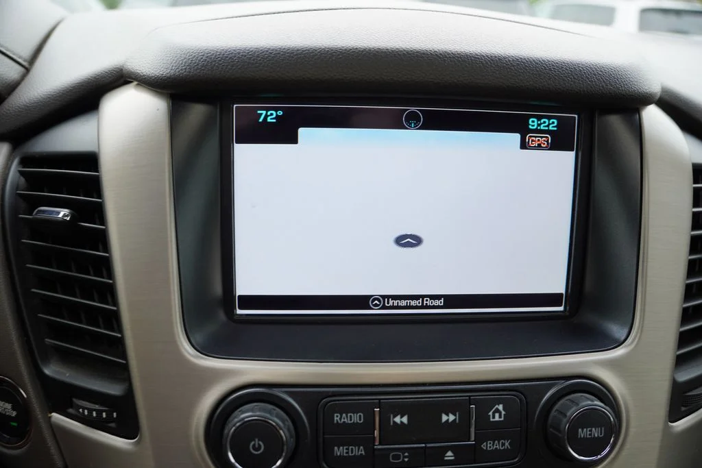 Used 2017 White GMC Denali image 8