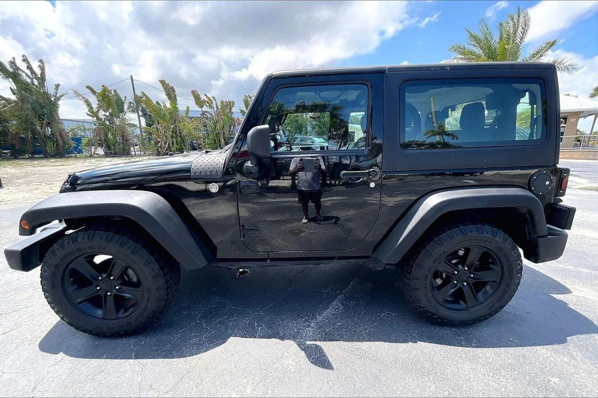 Used 2012  Jeep Sport image 29