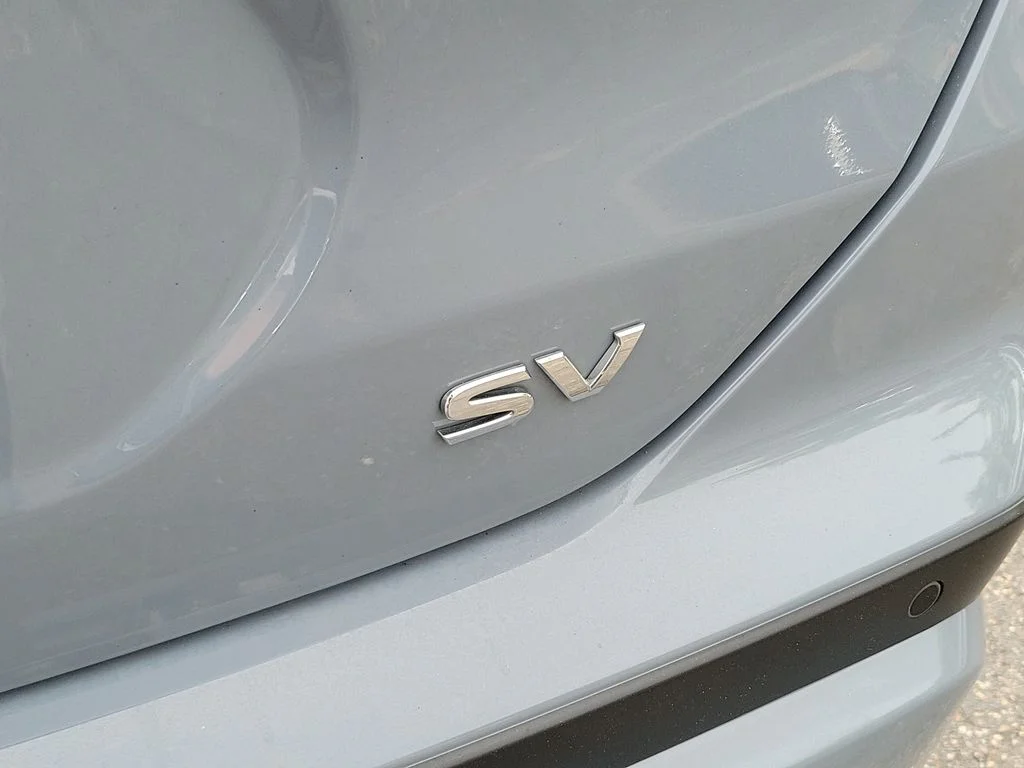 Used 2023 Gray Nissan SV image 10