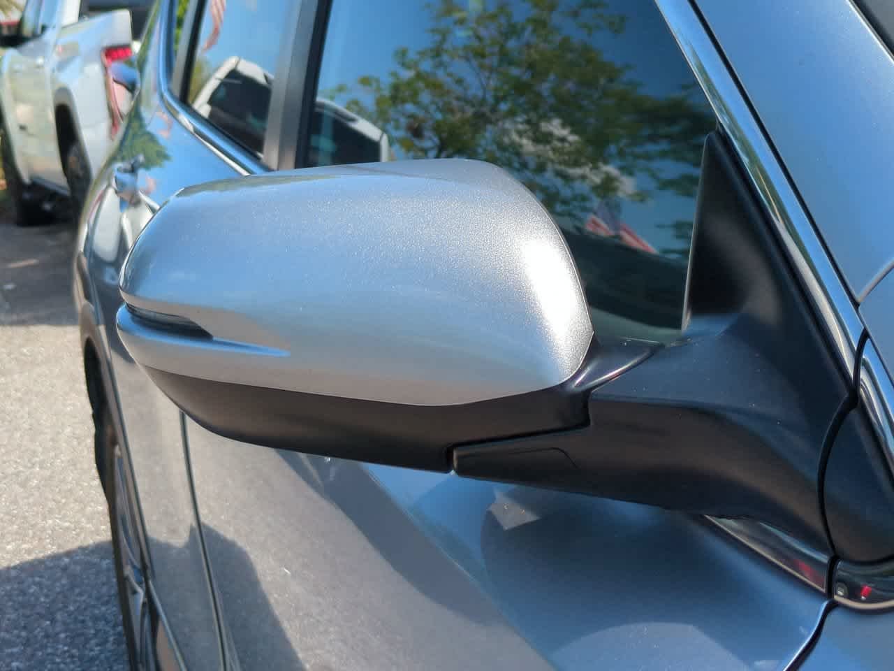 Used 2022 Lunar Silver Metallic Honda Touring image 12