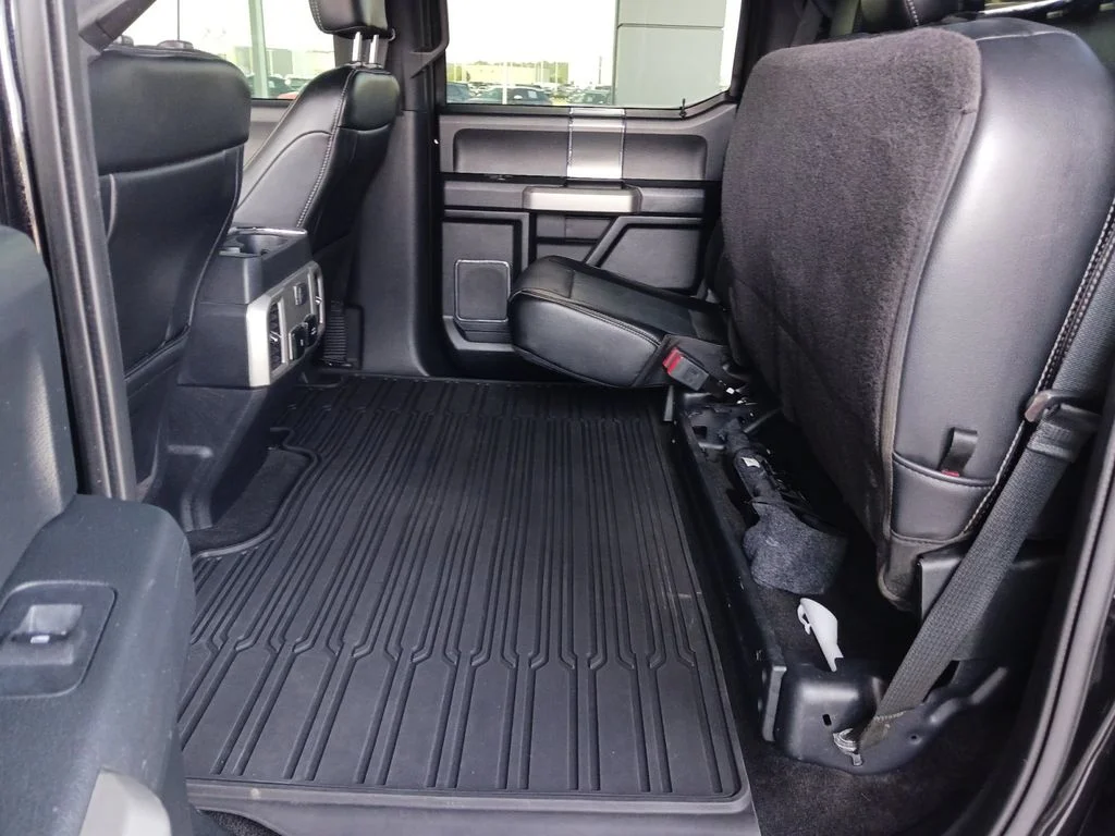 Used 2020 Black Ford Lariat image 28