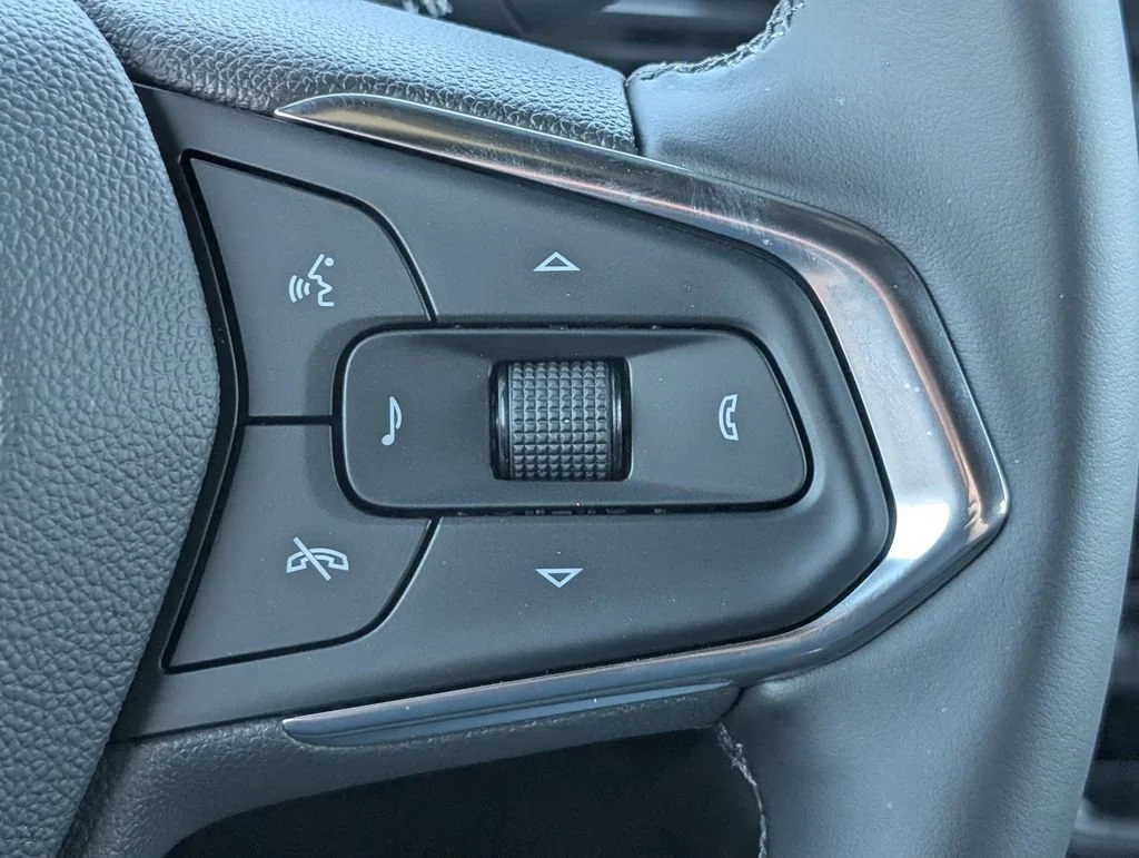 New 2026 Cacti Green Chevrolet ACTIV image 24