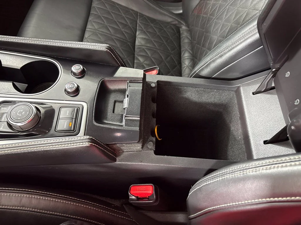 Used 2016 Gray Nissan Platinum image 41