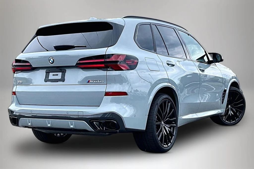 New 2026 BMW X5 M60i 4D Sport Utility
