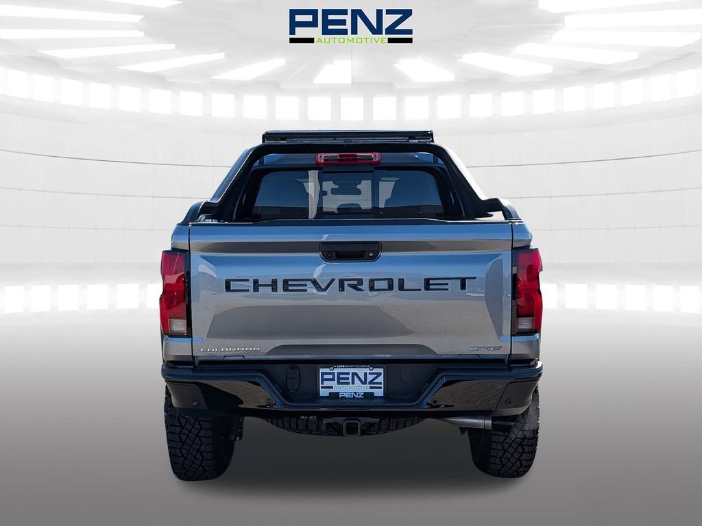 Used 2025 Gray Chevrolet ZR2 image 6