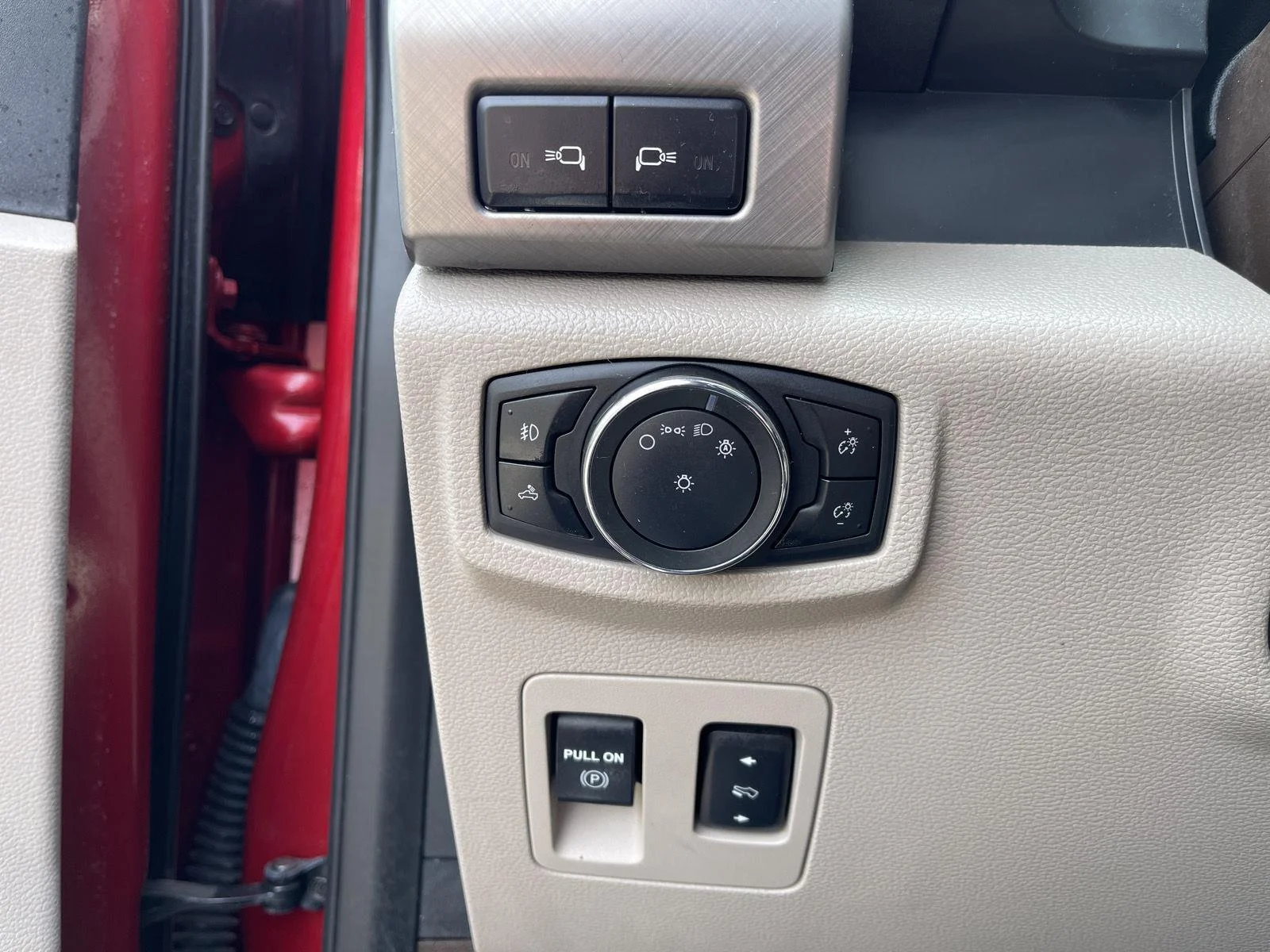 Used 2020 Rapid Red Metallic Tinted Clearcoat Ford Limited image 19
