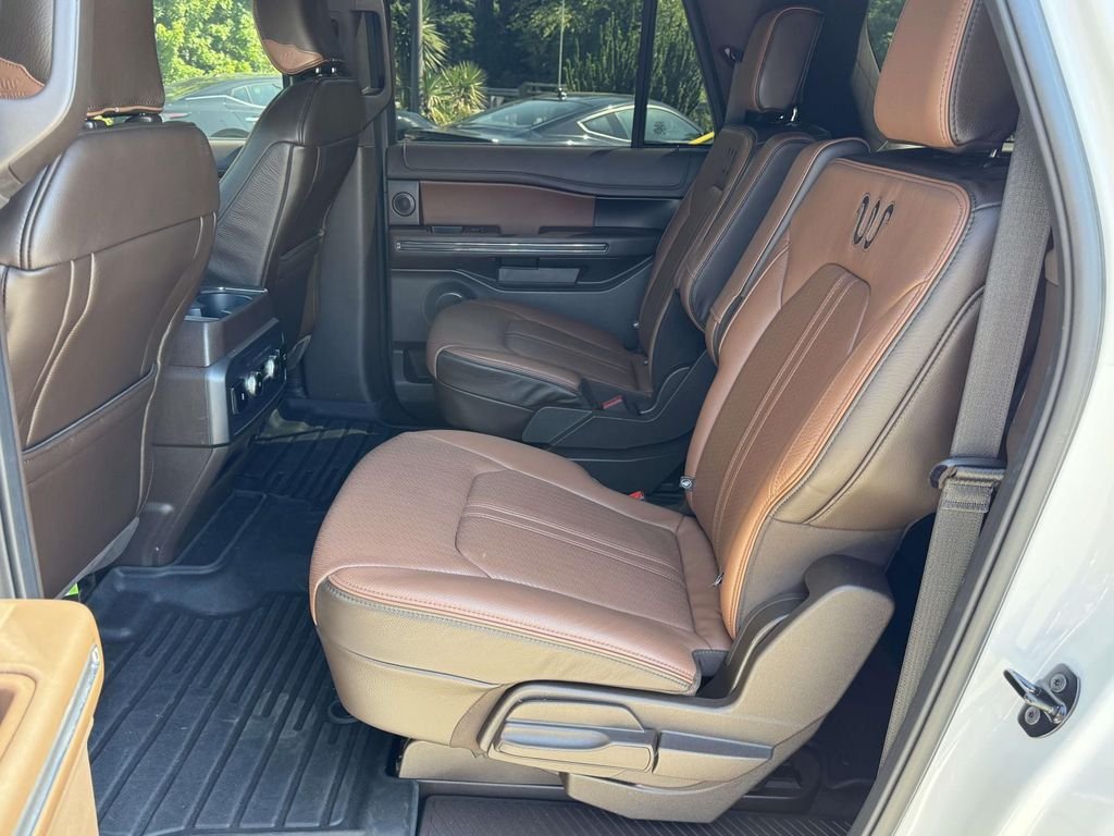 Used 2024 White Ford King Ranch image 18