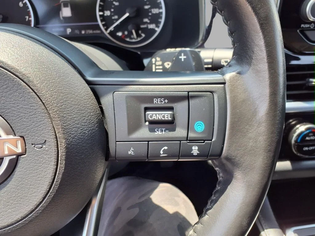Used 2024 Gray Nissan SV image 14