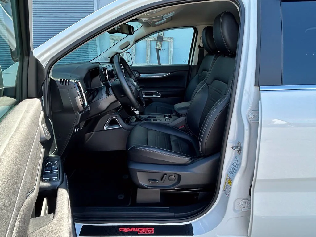 Certified Used 2025 Oxford White Ford Lariat image 11