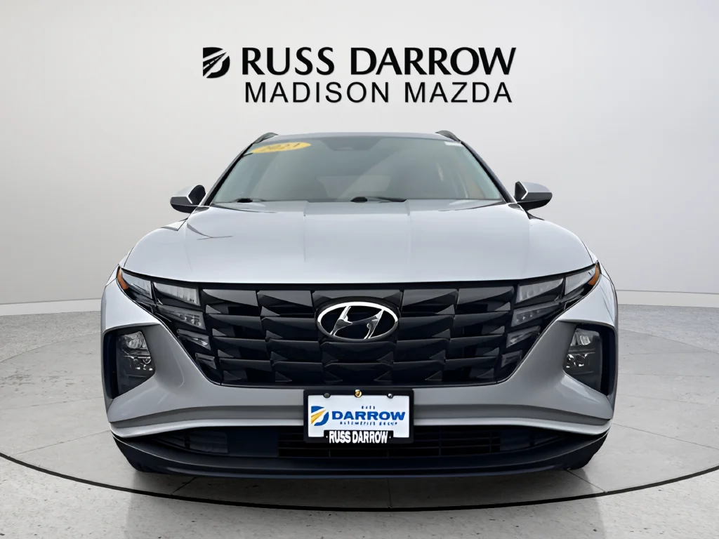 Used 2023 Silver Hyundai SEL image 8