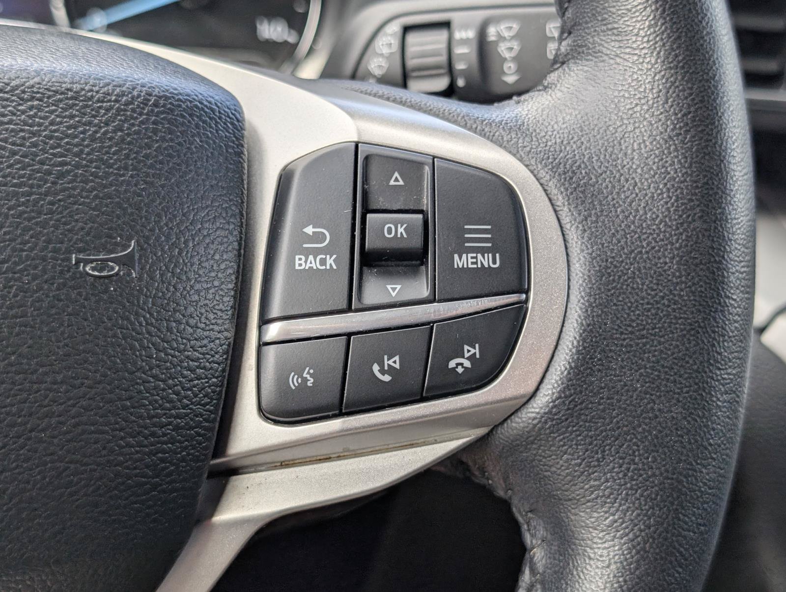 2023 Ford Explorer XLT - Photo 25