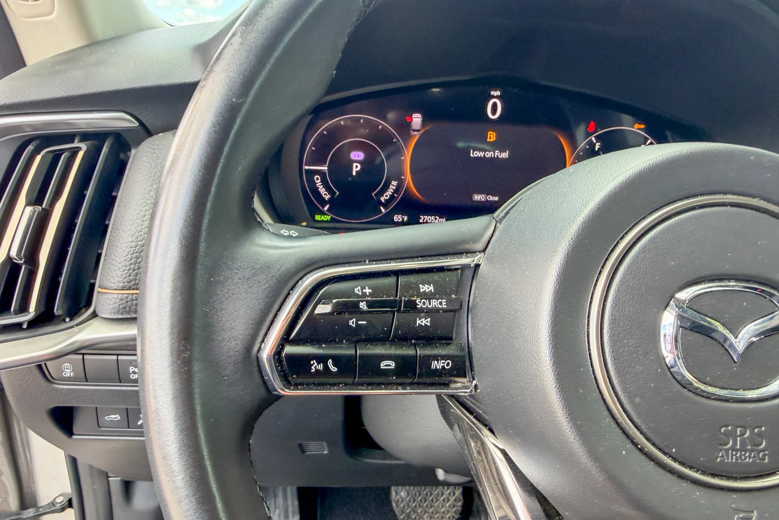 Certified Used 2024 Platinum Quartz Mazda Premium image 19