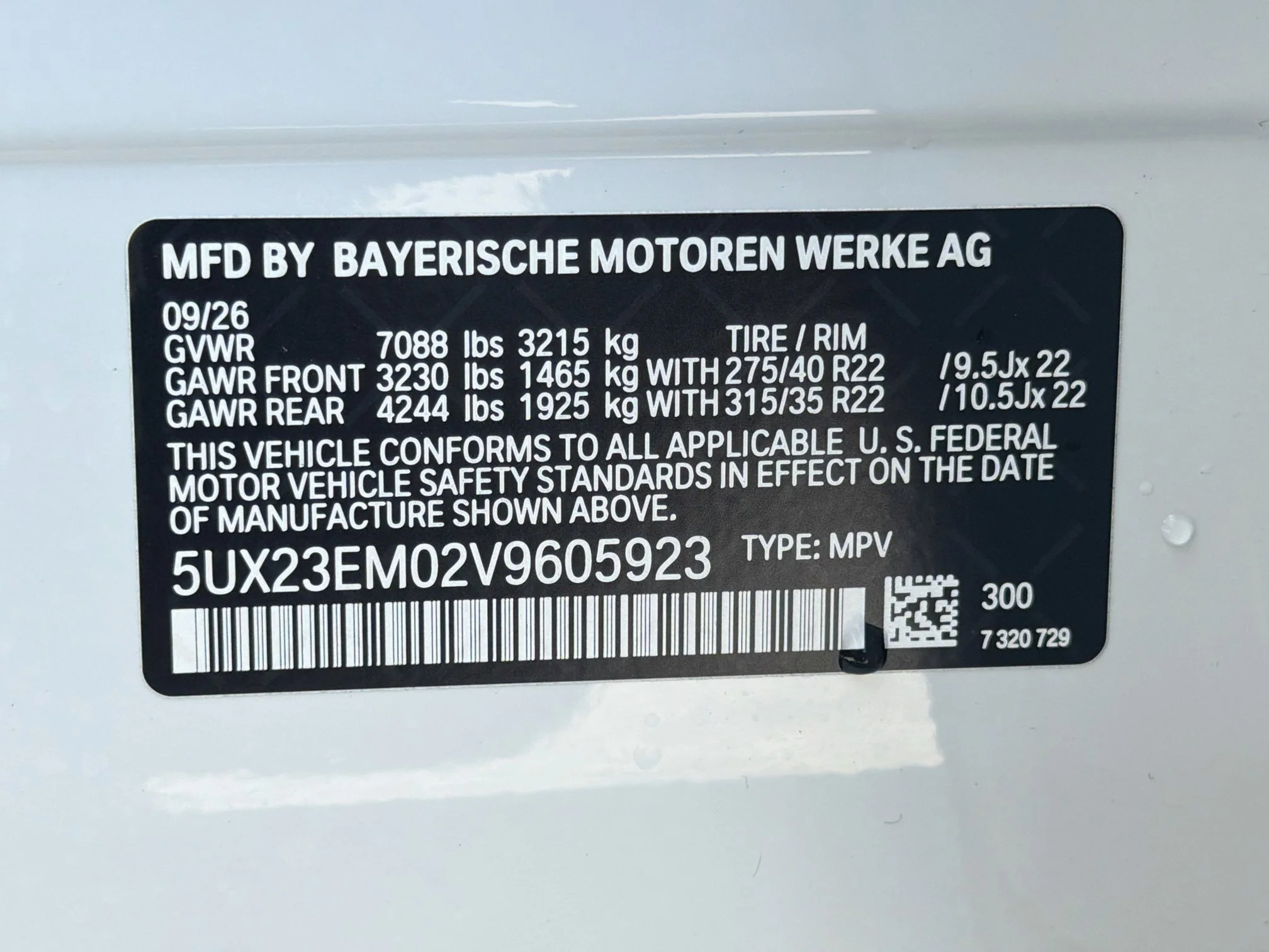New 2027 Alpine White BMW xDrive40i image 45