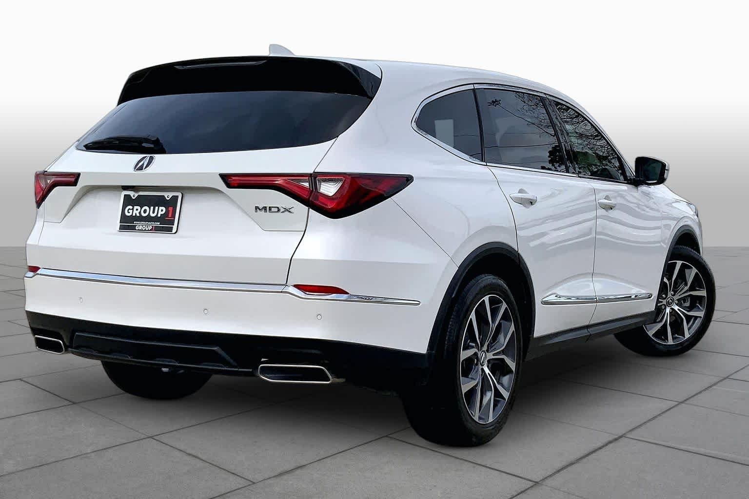 Used 2024 Platinum White Pearl Acura w/Technology Package image 18